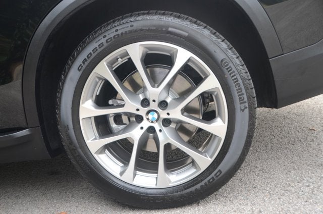 2025 BMW X5 xDrive40i (MSRP $74,725)