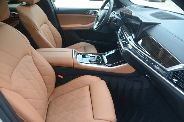 2025 BMW X5 xDrive40i (MSRP $74,075)