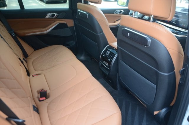 2025 BMW X5 xDrive40i (MSRP $74,075)