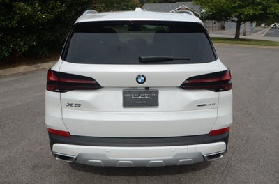 2026 BMW X5 xDrive40i (MSRP $77,050)