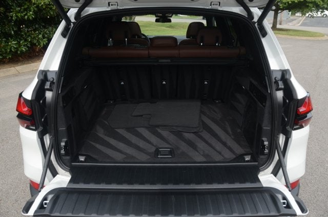 2026 BMW X5 xDrive40i (MSRP $77,050)