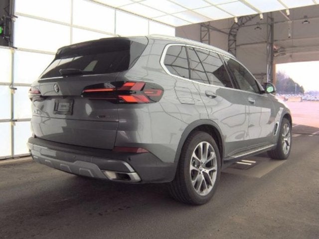 2026 BMW X5 xDrive40i (MSRP $76,100)