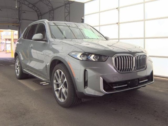 2026 BMW X5 xDrive40i (MSRP $76,100)