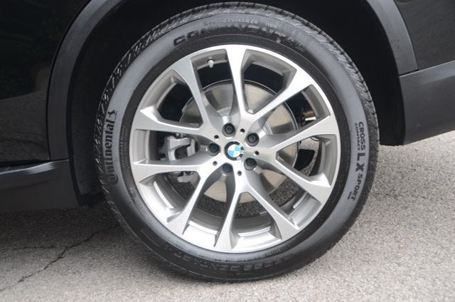 2026 BMW X5 xDrive40i (MSRP $76,800)
