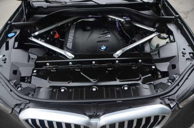 2026 BMW X5 xDrive40i (MSRP $76,800)