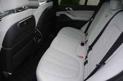 2026 BMW X5 xDrive40i (MSRP $75,700)