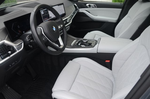 2026 BMW X5 xDrive40i (MSRP $75,700)