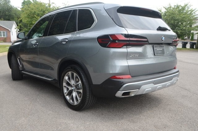 2026 BMW X5 xDrive40i (MSRP $75,700)