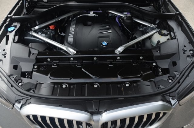 2026 BMW X5 xDrive40i (MSRP $75,700)