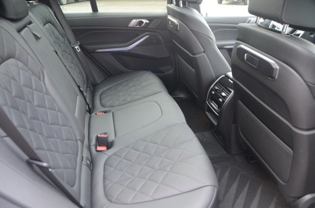 2026 BMW X5 xDrive40i (MSRP $77,700)