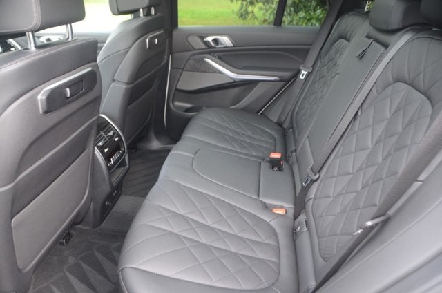 2026 BMW X5 xDrive40i (MSRP $77,700)