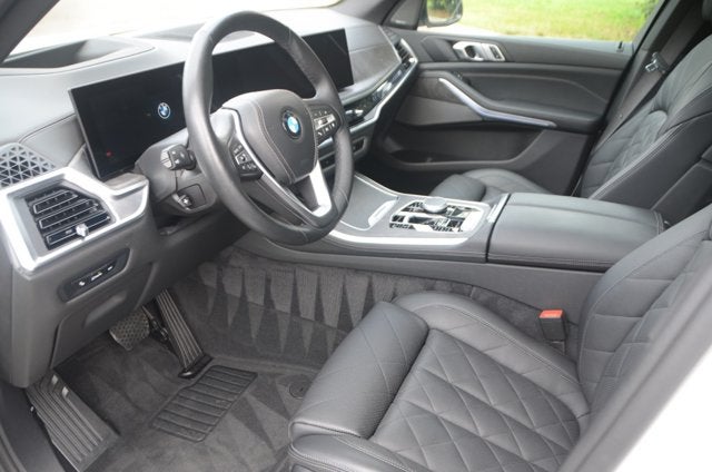 2026 BMW X5 xDrive40i (MSRP $77,700)
