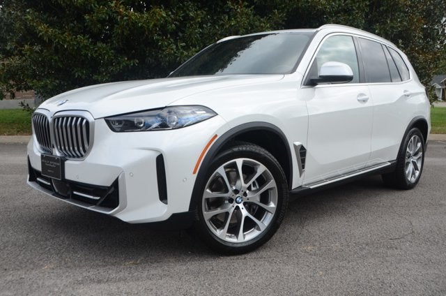 2026 BMW X5 xDrive40i (MSRP $77,700)