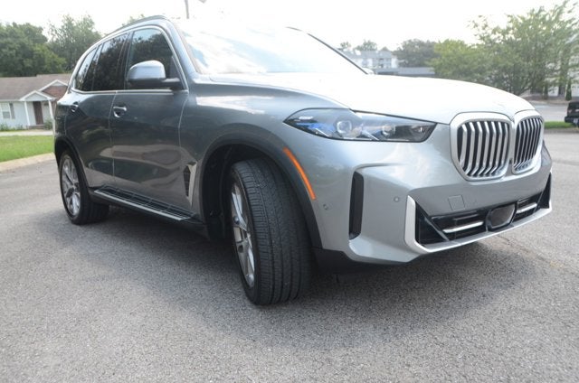 2026 BMW X5 xDrive40i (MSRP $76,100)