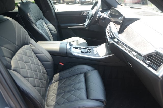 2026 BMW X5 xDrive40i (MSRP $76,100)