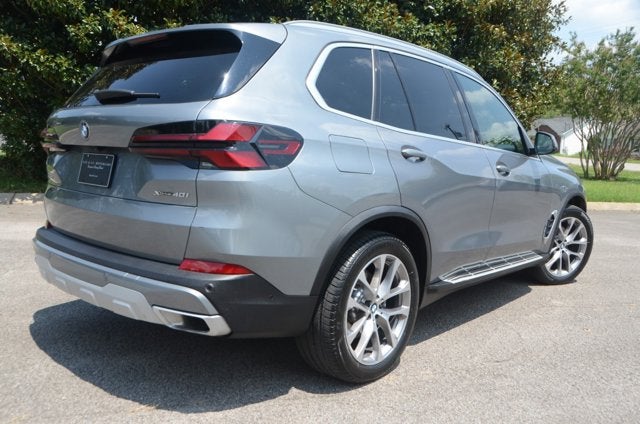2026 BMW X5 xDrive40i (MSRP $76,100)