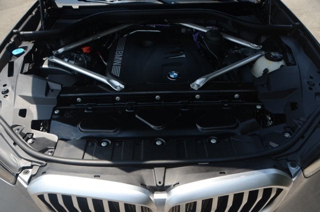 2026 BMW X5 xDrive40i (MSRP $76,100)