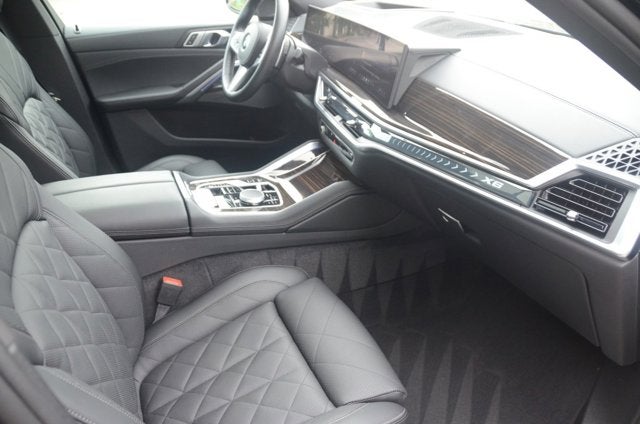 2025 BMW X6 xDrive40i (MSRP $81,725)