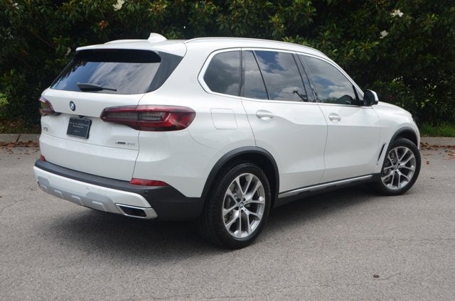 2022 BMW X5 xDrive40i (MSRP $70,745)