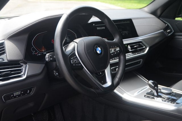 2022 BMW X5 xDrive40i (MSRP $68,845)