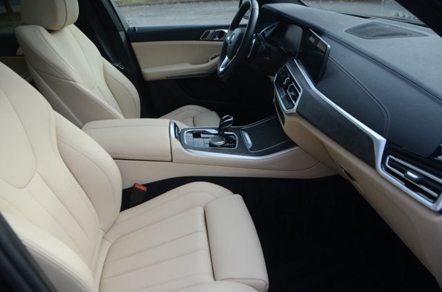 2022 BMW X5 xDrive40i (MSRP $67,595)