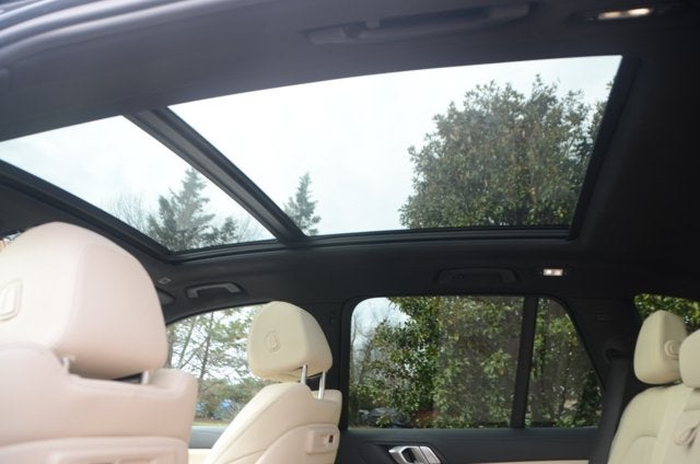 2022 BMW X5 xDrive40i (MSRP $67,595)