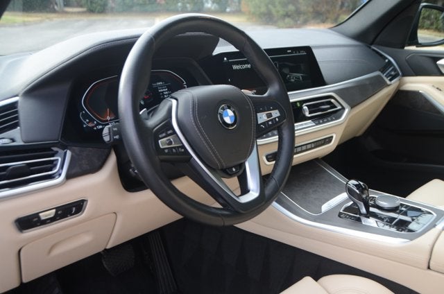 2022 BMW X5 xDrive40i (MSRP $67,595)