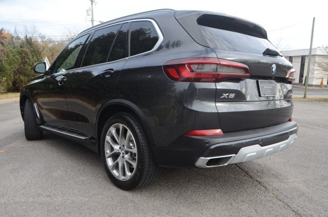 2022 BMW X5 xDrive40i (MSRP $67,595)
