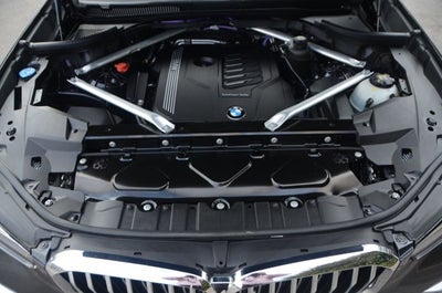 2022 BMW X5 xDrive40i (MSRP $67,595)