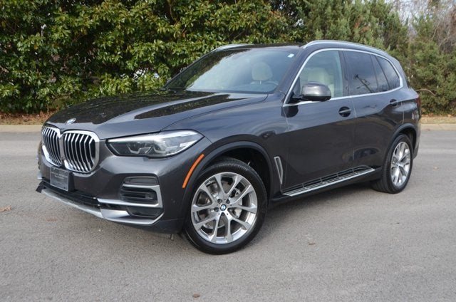 2022 BMW X5 xDrive40i (MSRP $67,595)