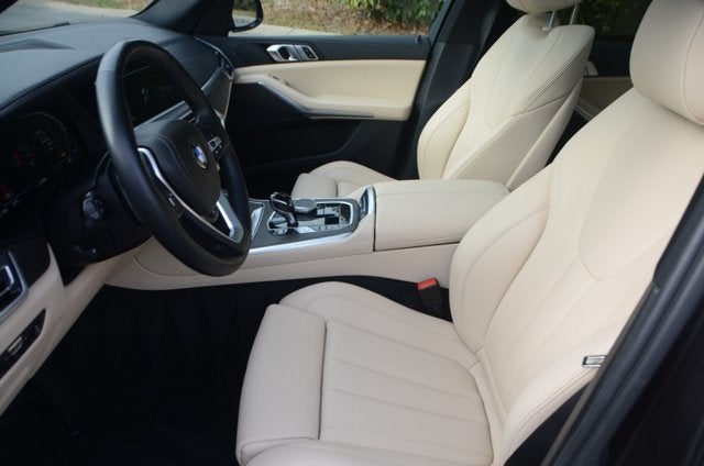 2022 BMW X5 xDrive40i (MSRP $67,595)