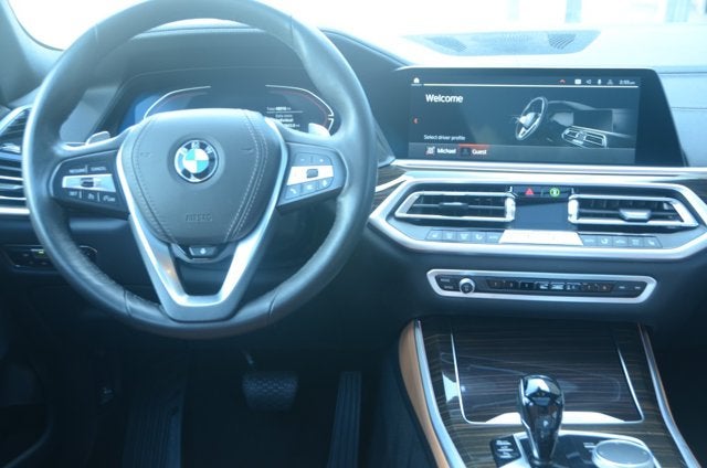 2023 BMW X5 xDrive40i (MSRP $70,045)