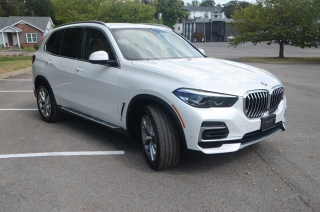 2023 BMW X5 xDrive40i (MSRP $70,045)