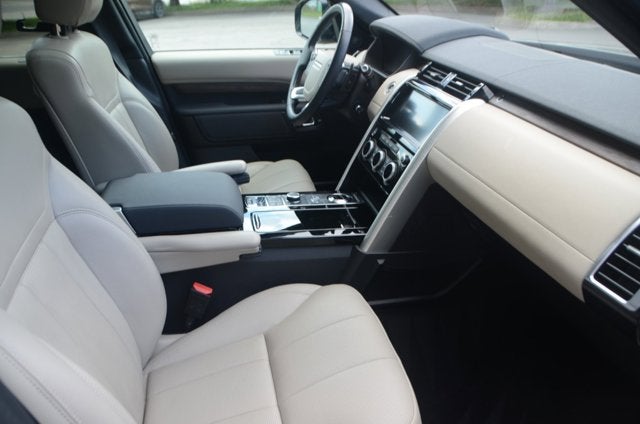 2018 Land Rover Discovery HSE 7-Seat (MSRP $74,861)