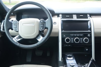 2018 Land Rover Discovery HSE 7-Seat (MSRP $74,861)