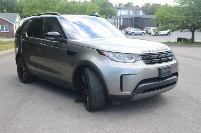 2018 Land Rover Discovery HSE 7-Seat (MSRP $74,861)