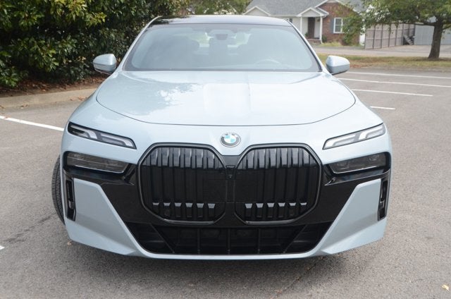 2026 BMW 7 Series 740i M-Sport (MSRP $105,550)
