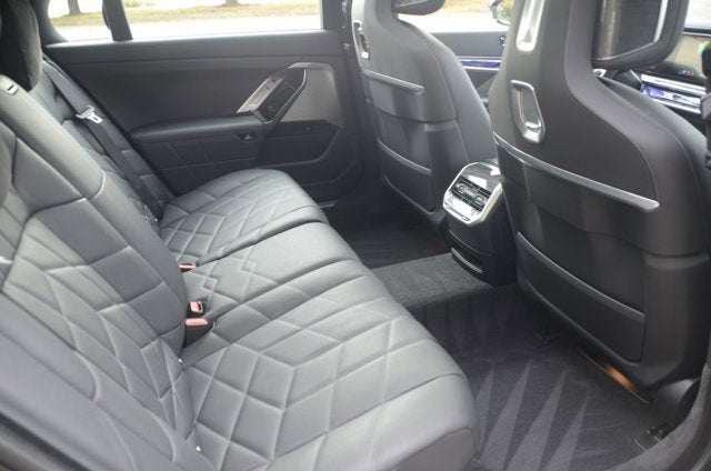 2024 BMW i7 eDrive50 (MSRP $110,445)