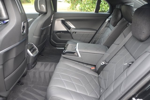 2024 BMW i7 eDrive50 (MSRP $110,445)