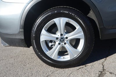 2018 Mercedes-Benz GLC GLC 300 4MATIC® (MSRP $47,865)