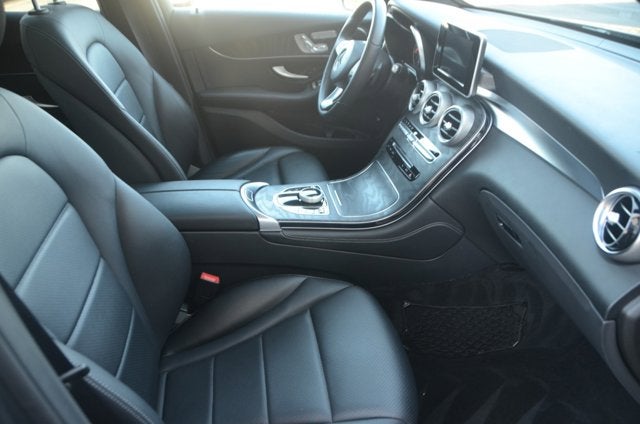 2018 Mercedes-Benz GLC GLC 300 4MATIC® (MSRP $47,865)