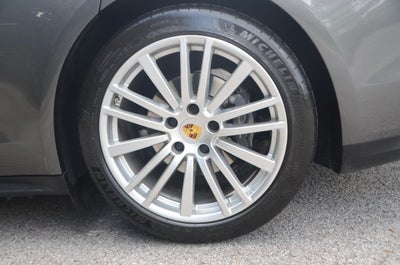 2018 Porsche Panamera 4 (MSRP $95,120)