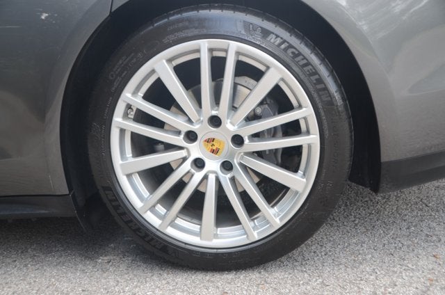 2018 Porsche Panamera 4 (MSRP $95,120)