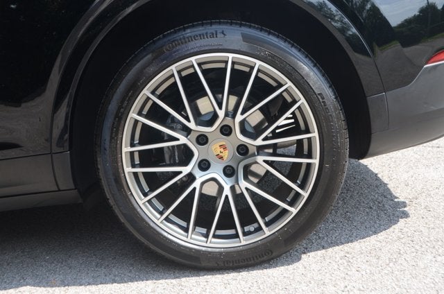 2023 Porsche Cayenne Platinum Edition (MSRP $82,240)